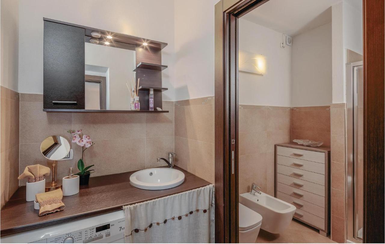 Beautiful Apartment In Pitelli -Sp- With Kitchen 라스페치아 외부 사진